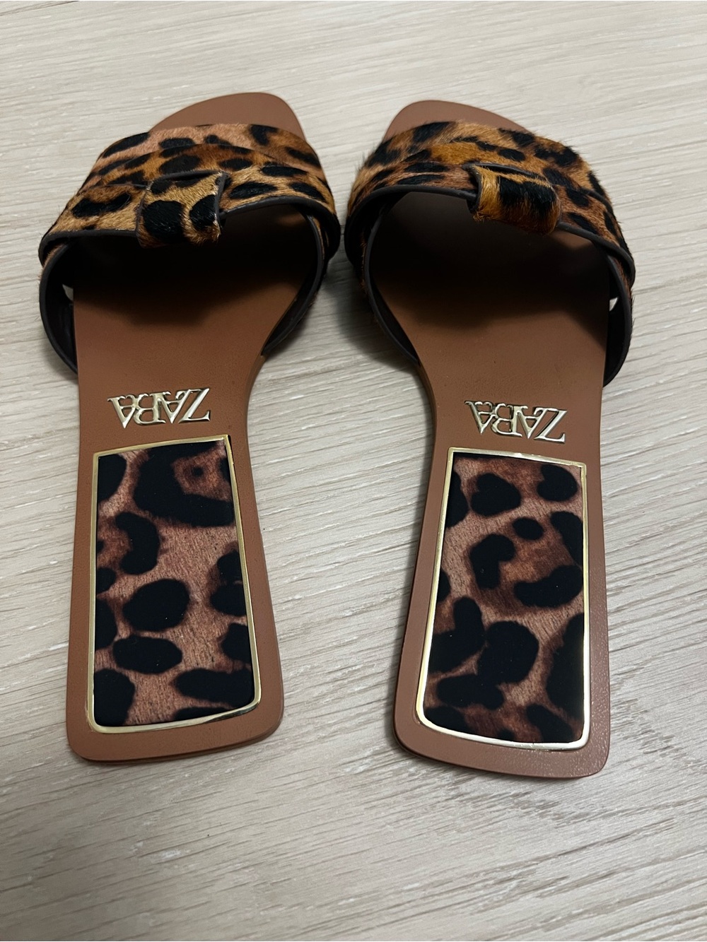 Zara Leopard-Print Slide Mules in Brown and Black - Picture 2 of 4
